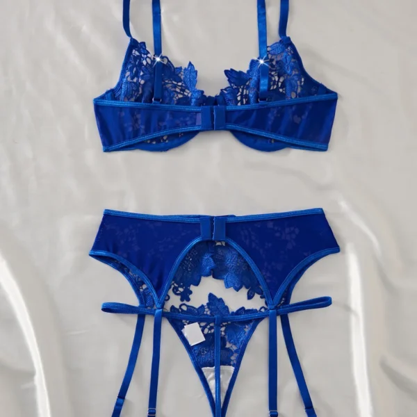 Ensemble de lingerie sexy trois pièces avec soutien-gorge push-up et culotte en dentelle bleue transparente – Image 2