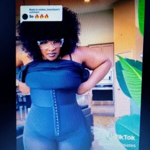 Serre-Corps Noir Haute Définition – Ligne Affinée