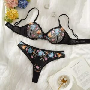 Ensemble Lingerie Floralia Noir Fuchsia – Dentelle & Transparence