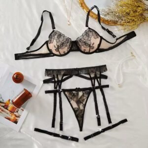 Ensemble Lingerie Floralia Noir Fuchsia – Dentelle & Transparence